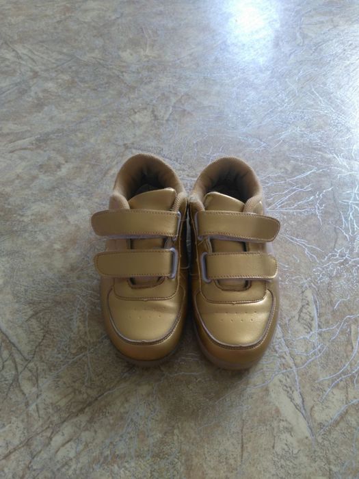 НЕДОРОГО туфли и обувь для школы