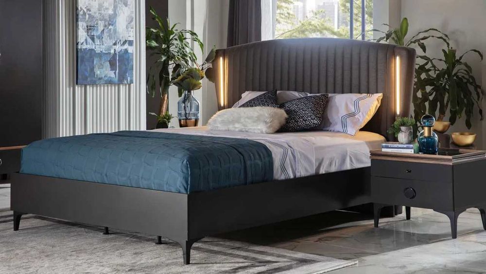 Шикарный спальный гарнитур