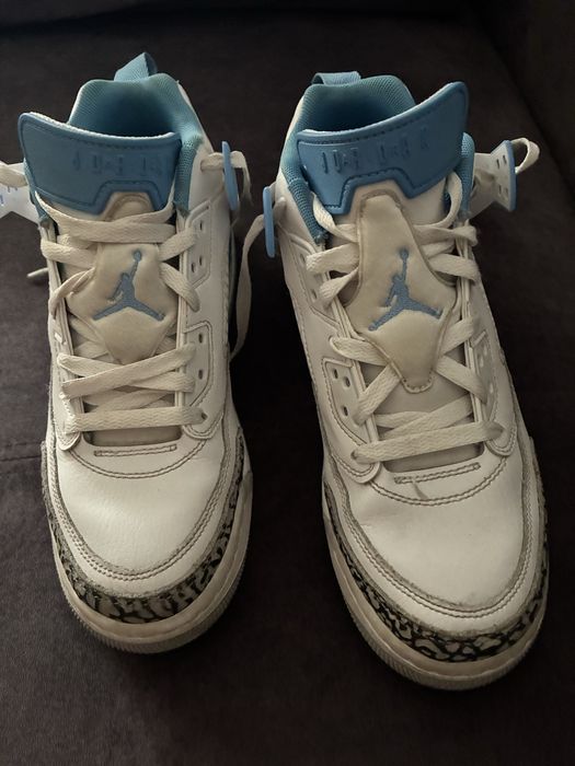 Adidasi Jordan marimea 40