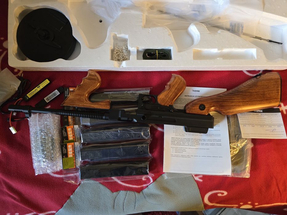 Vând Pachet Complet Airsoft Cyma CM.051 AEG(Thompson M1928) - NOU + Accesorii extra