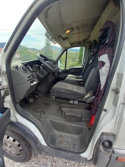 Autoutilitara Iveco Daily 3,5 t, motor 2,3 Diesel,126CP din 2011