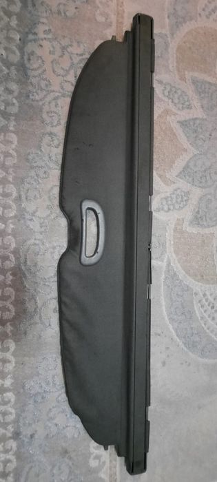 Продам шторку на Lexus 300 .