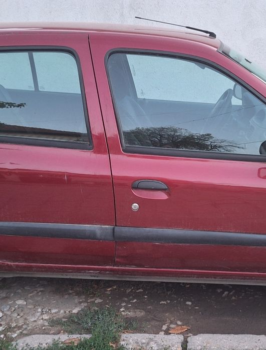 Капарирано  Renault Clio 1.2 бензин, 2000 г