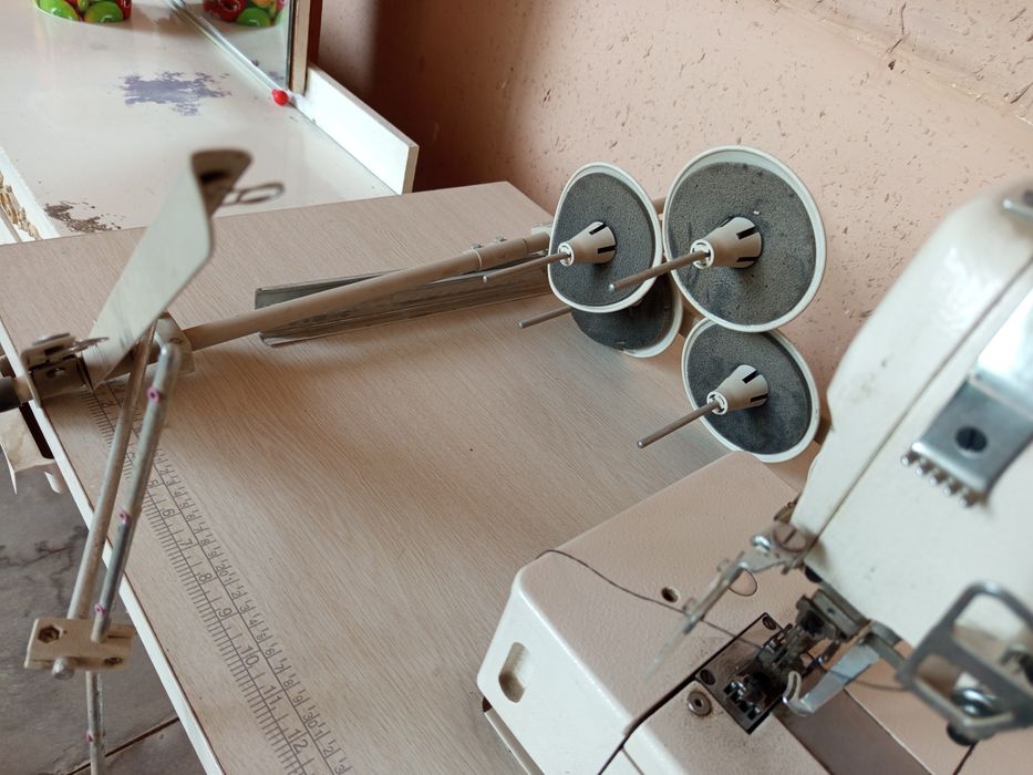 Продается швейный станок слабо работает