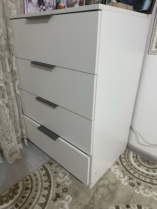 Комод белый современный 4 ящика