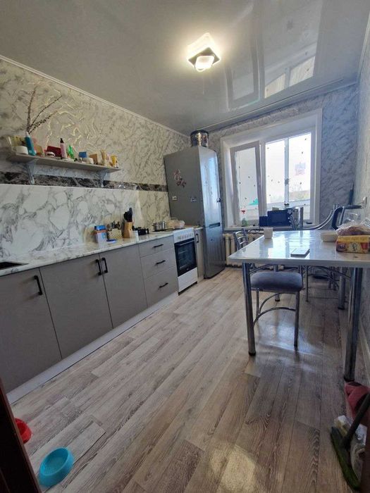 продам  1 ком.квартиру 7 мкр