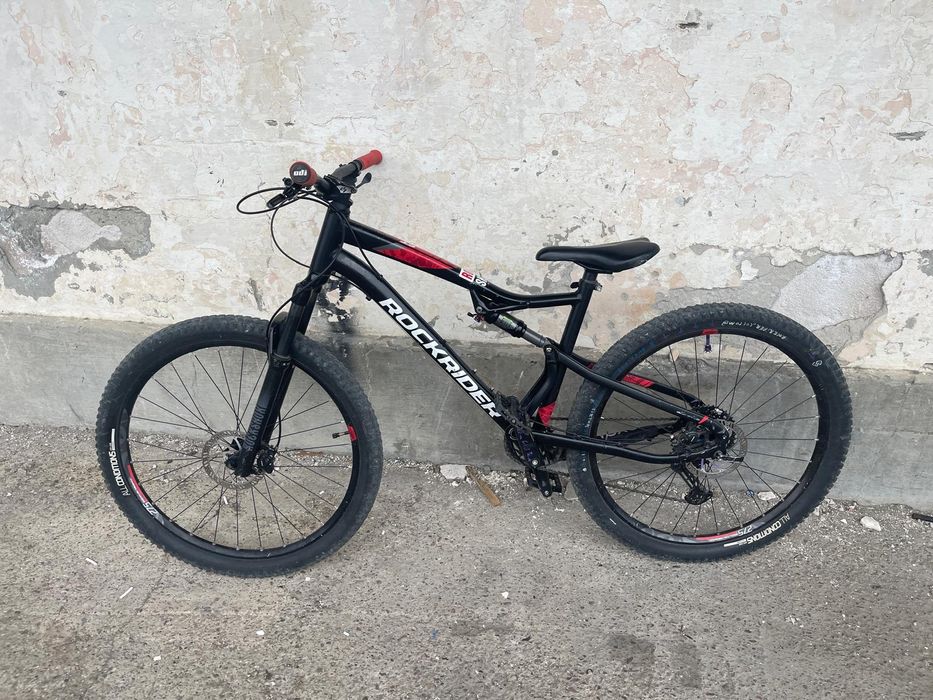 Vând bicicletă Rockrider ST 530 S 27,5 inchi