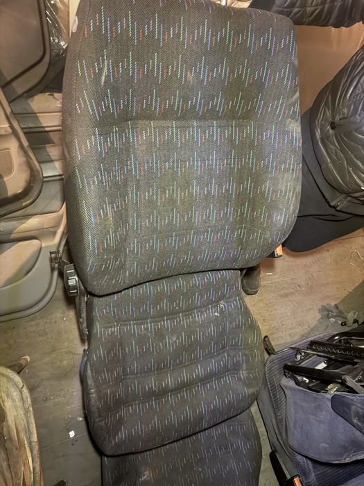 Сиденья передние,задние гольф 3