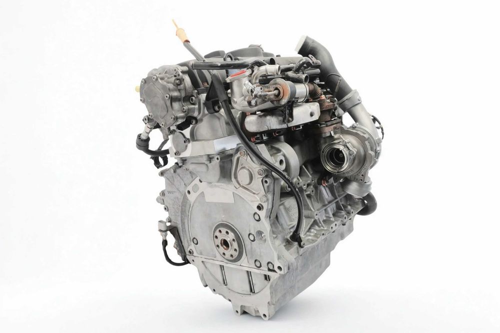 Motor recondiționat 2.5 TDI VW AXD, AXE, BNZ chiulasă nouă