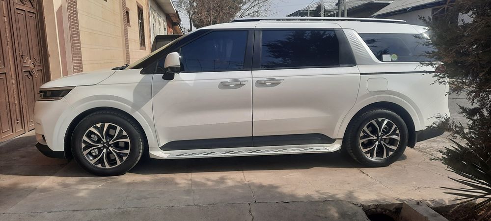 Kia Carnival 4 2021 год