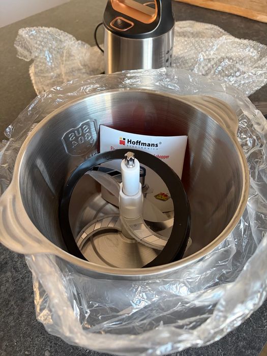 Tocator Vertical Hoffmans HM-8847 1800w NOU