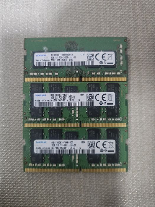 Vand  3 memorii laptop DDR4  de 8 si 16gb Samsung