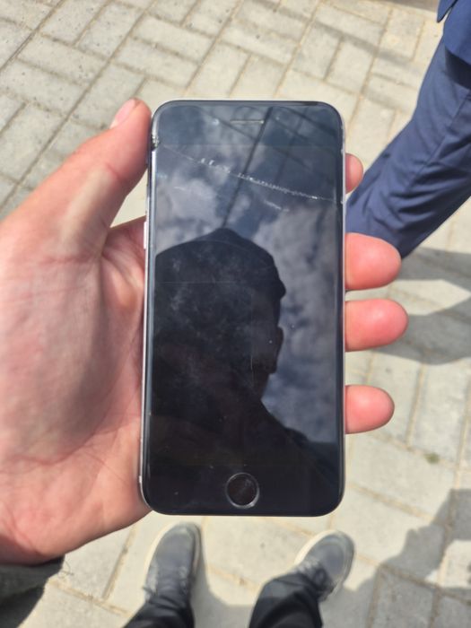 iPhone 6 в хорошем состоянии