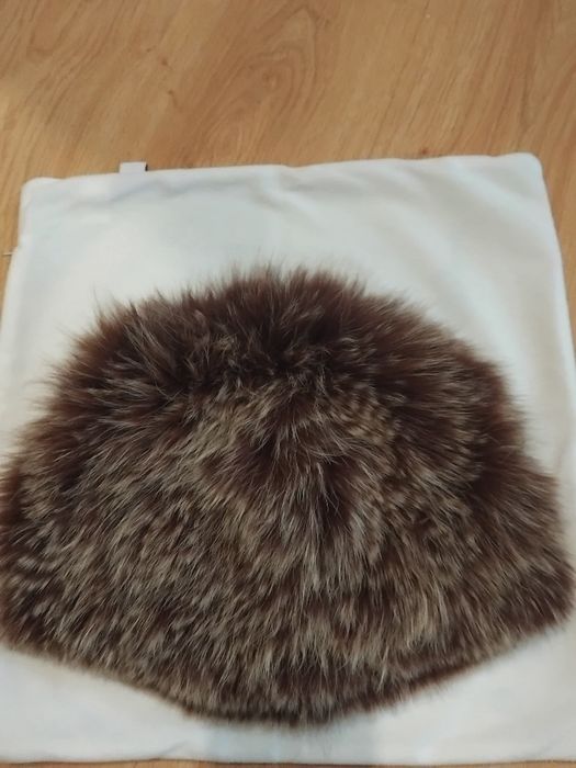 Продам шапку женскую