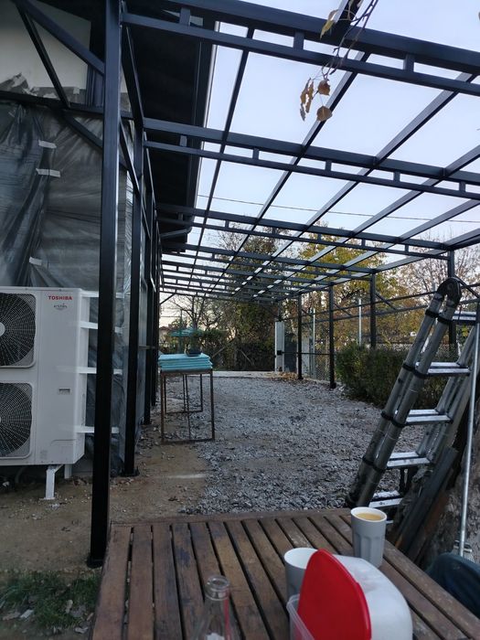 Навеси, гаражи, метални конструкции