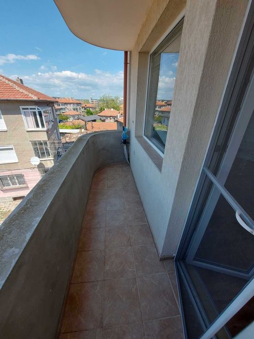 Дава се под наем Двустаен апартамент в Търговище, Център - 60 кв.м за 178.5 € - Снимка #3