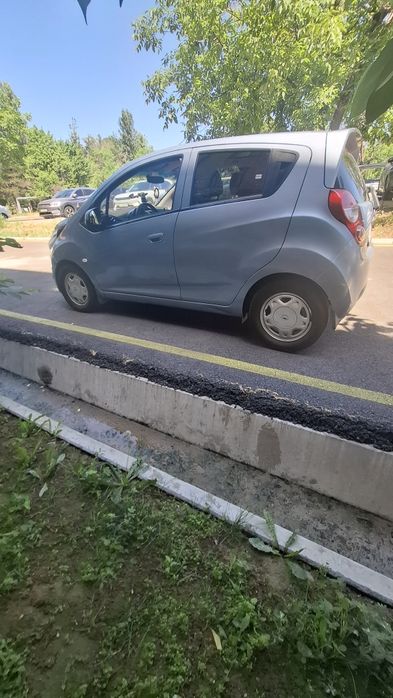 Срочно Спарк 2 оптима плюс.Обогрев боковой и сидения.Без Расход