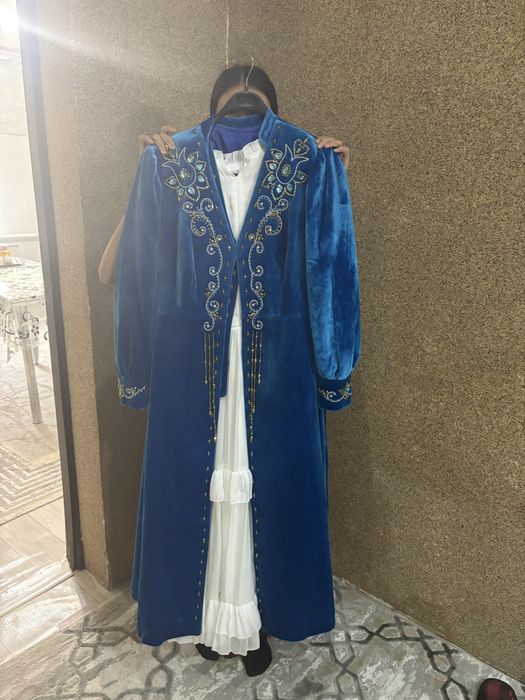 комплек бешпет ұзын, кәжекей, ақ көйлек