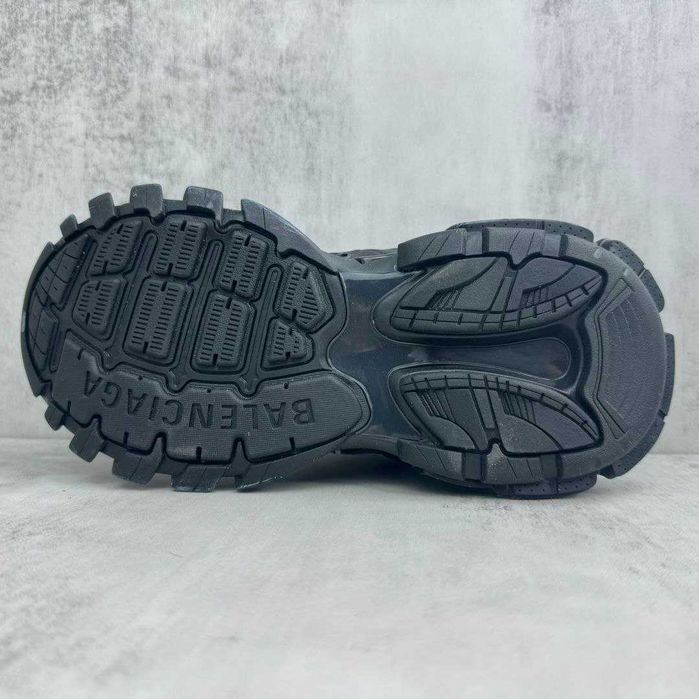 Сникътси Balenciaga Track черни с надписи