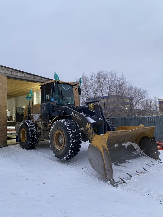 Услуги погрузчик.3куб 5тонник
