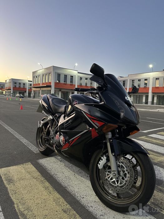 HONDA VFR 800 V tech sport