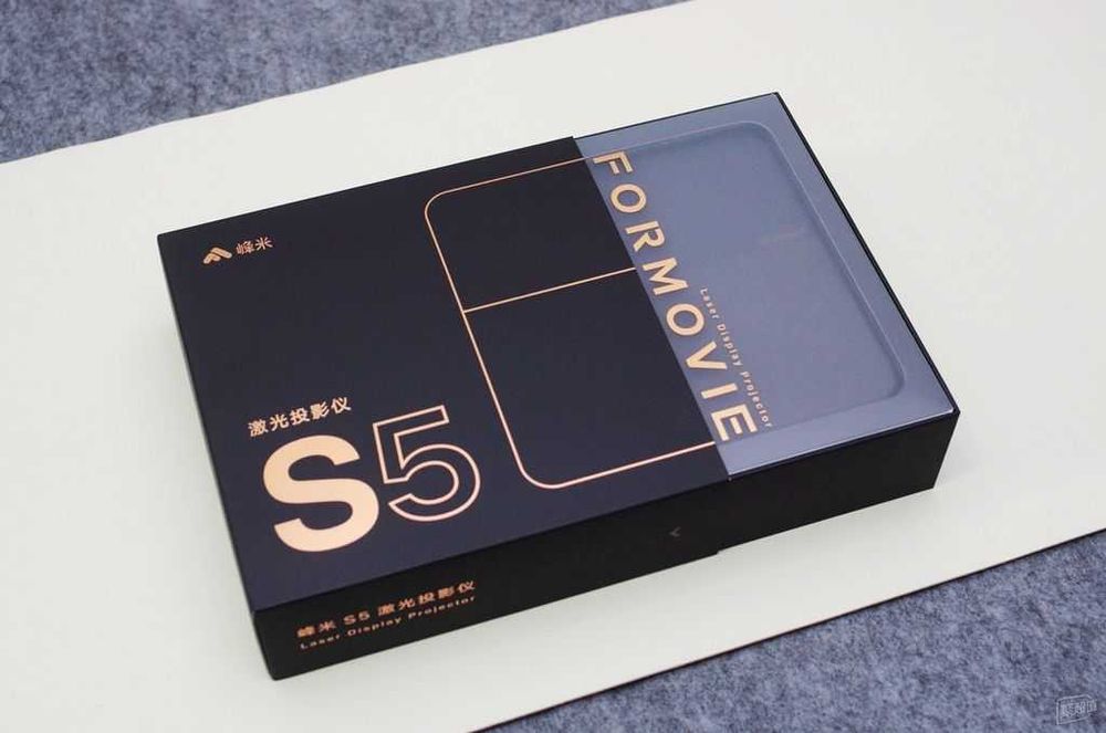 Проектор для дома и офиса  установка имеется + доставка бесплатна