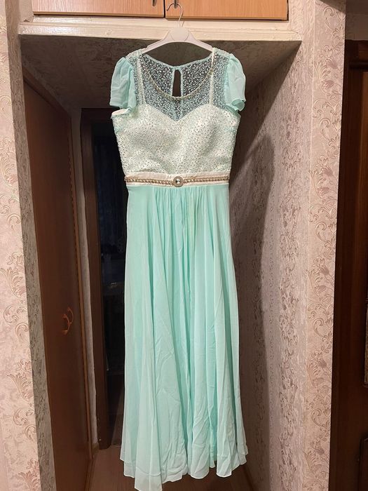 Продам вечернее платье