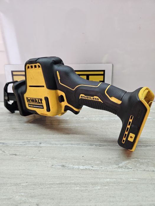 Dewalt Саблен Трион DCS369 18V.