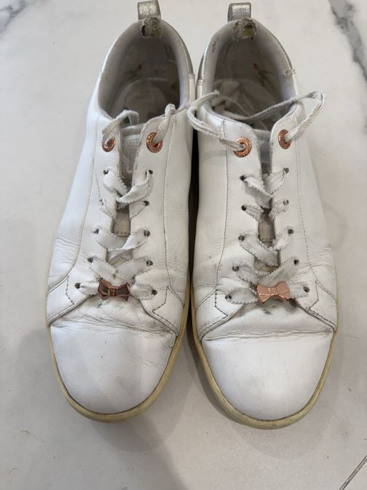 Обувки Ted Baker