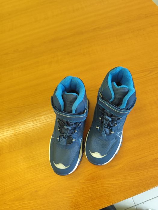 Непромокаеми детски обувки