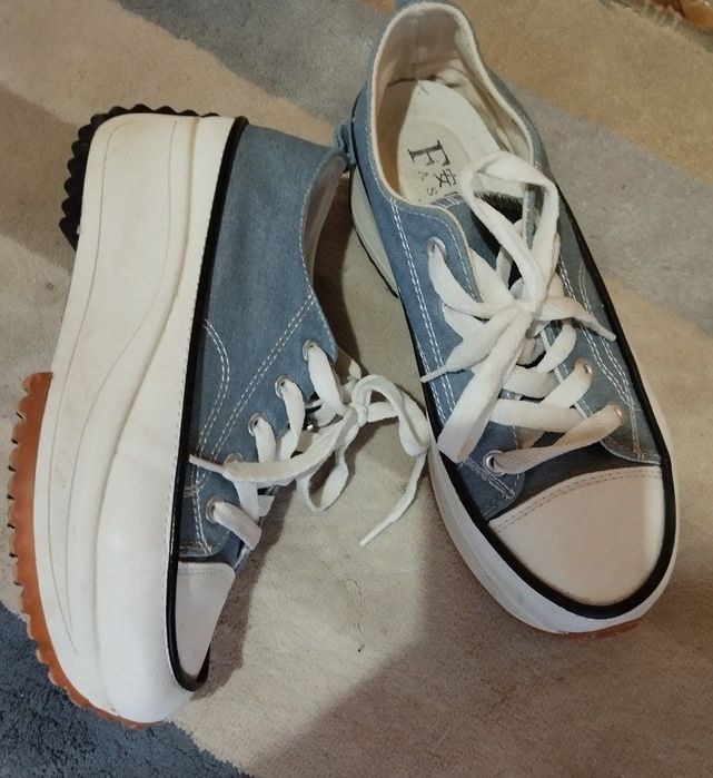 Обувь  36 размер