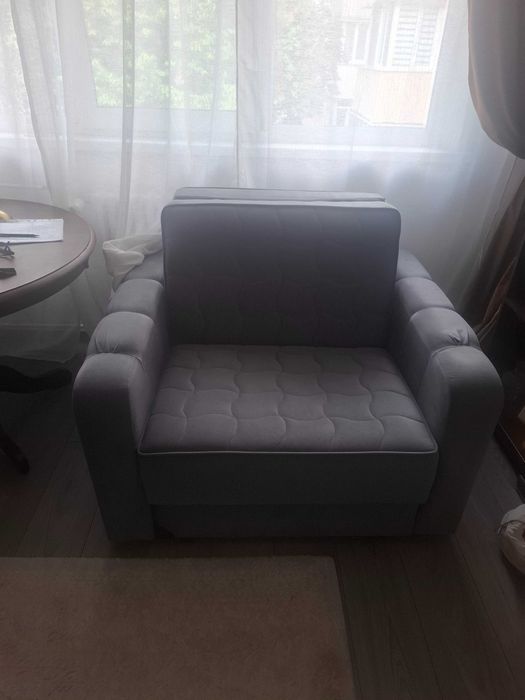 fotoliu pat gri catifea extensibil in conditii foarte bune -nou