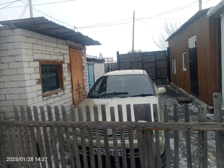 Продам машину таета Салуна