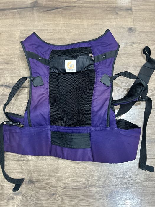 Ергономична раница Ергобейби