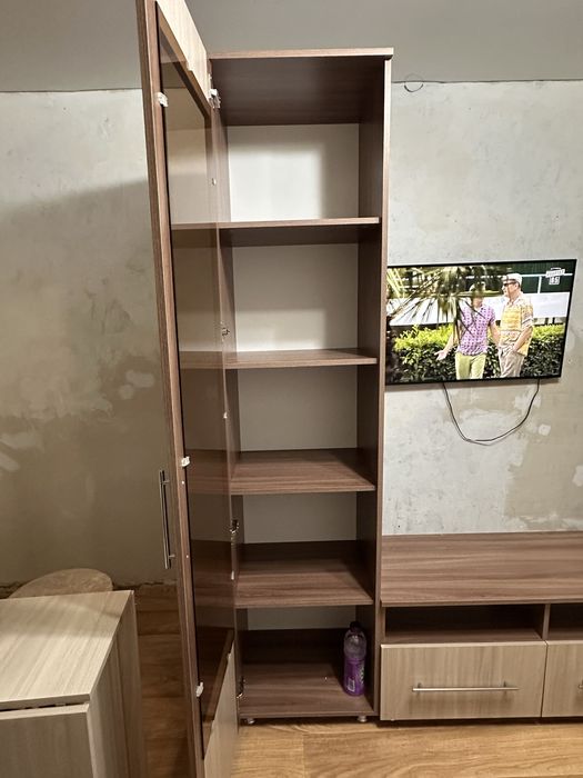 Продам стенку в зал