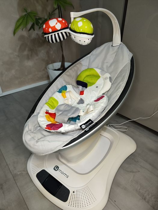 Електрическа бебешка люлка 4Moms mamaRoo