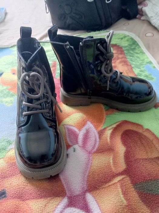 Vând ghete fetita nr 29-18 cm