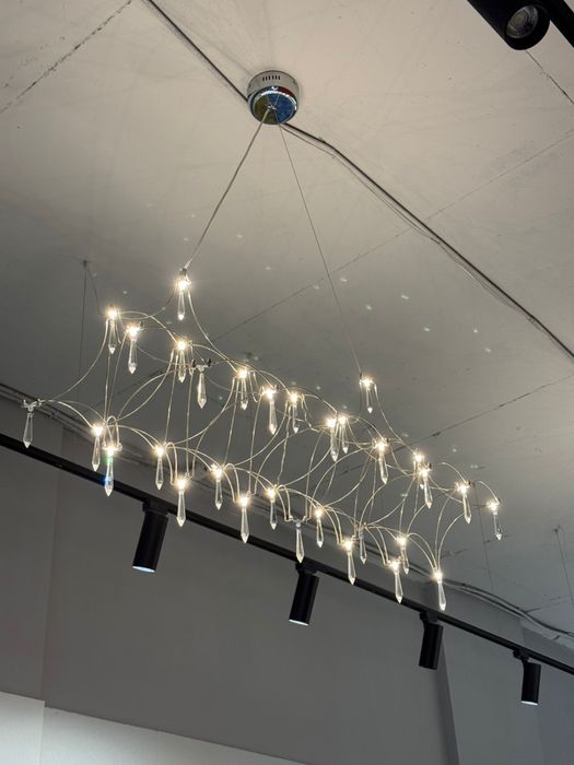 Продам подвесные люстры