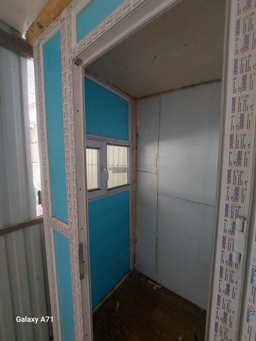 Продаётся срочно Пластиковая будка