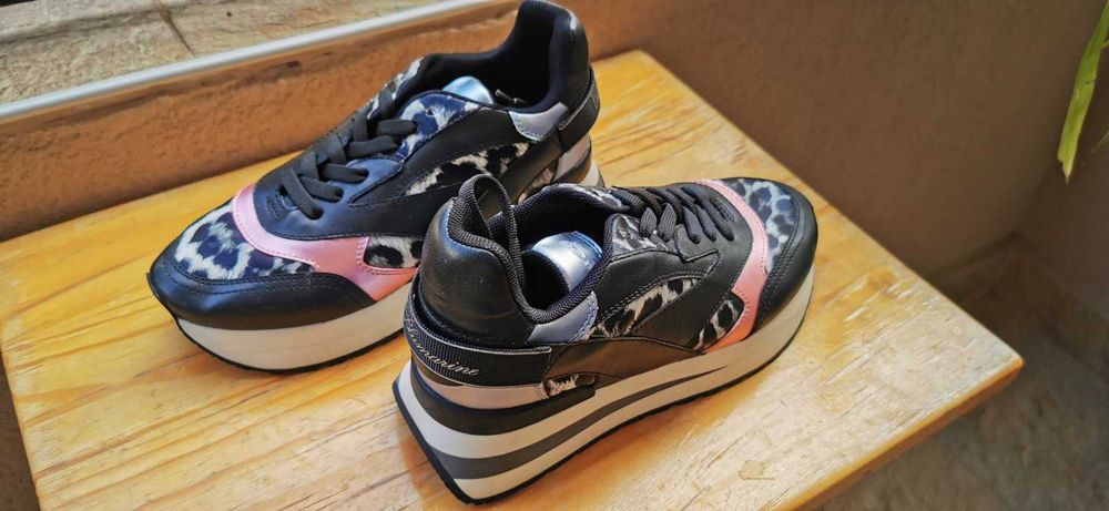 Оригинални маркови дамски маратонки BE BLUMARINE - 37 номер