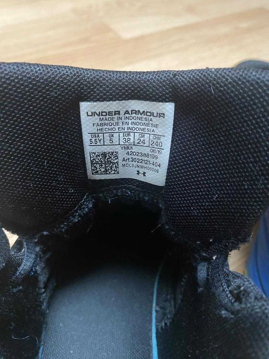 Bascheti Under Armour marimea 38