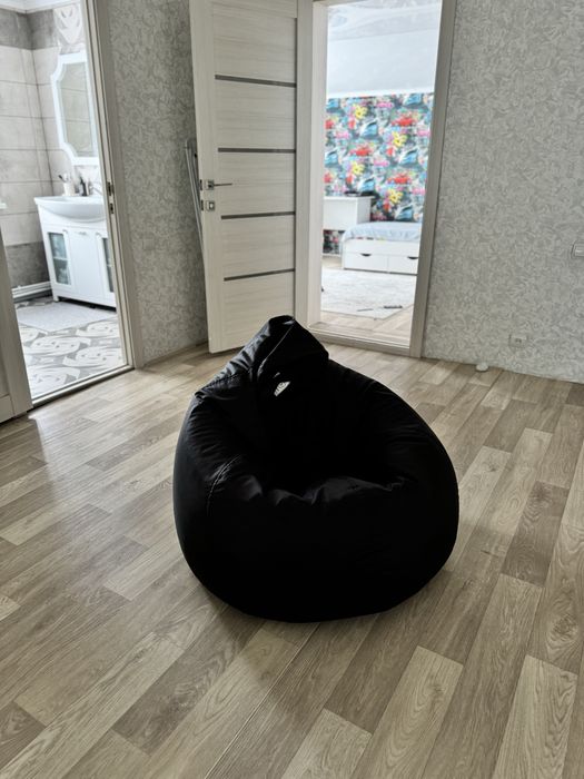 Продаю кресло пуфик