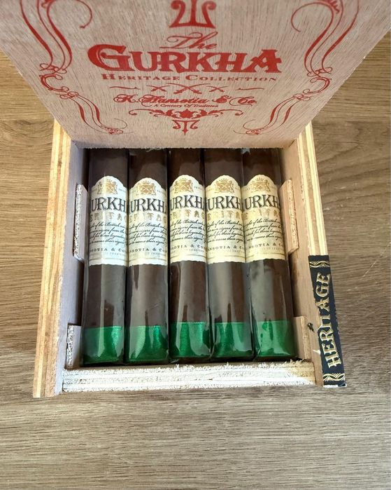Cutie Trabucuri Gurkha Heritage Cellection 4.5X48 Robusto Corto