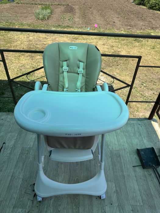 Продам стул для кормления