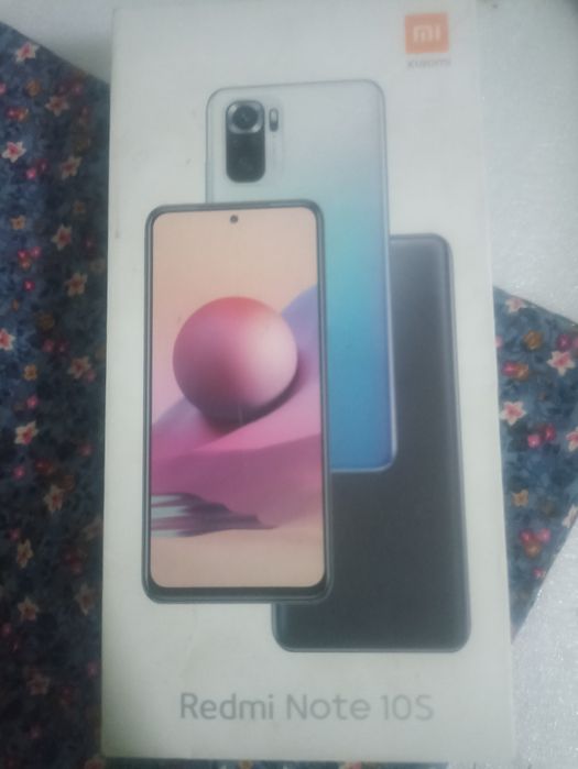 Продам пустые коробки от смартфона