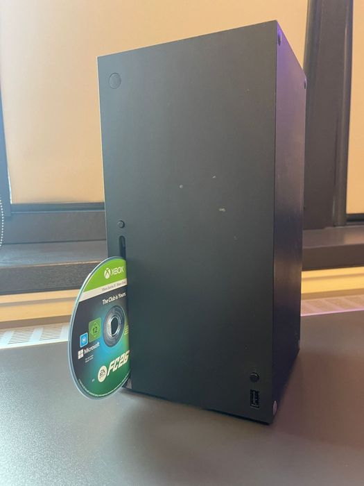 Consola Microsoft Xbox Series X, 1TB, Negru