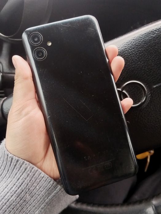 Продам Samsung A04e