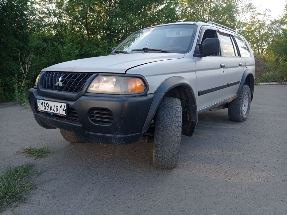 Митсубиси Монтеро