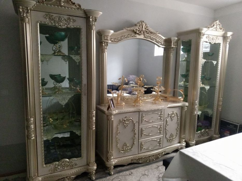 Mebel sotiladi kamplekt