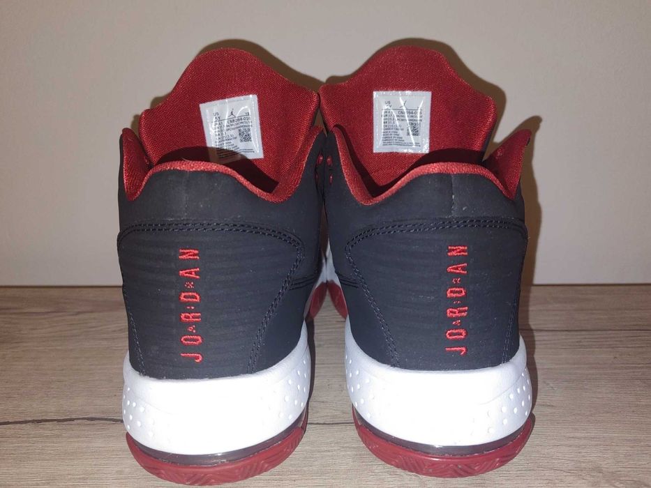 Jordan Max Aura 2 - ca noi